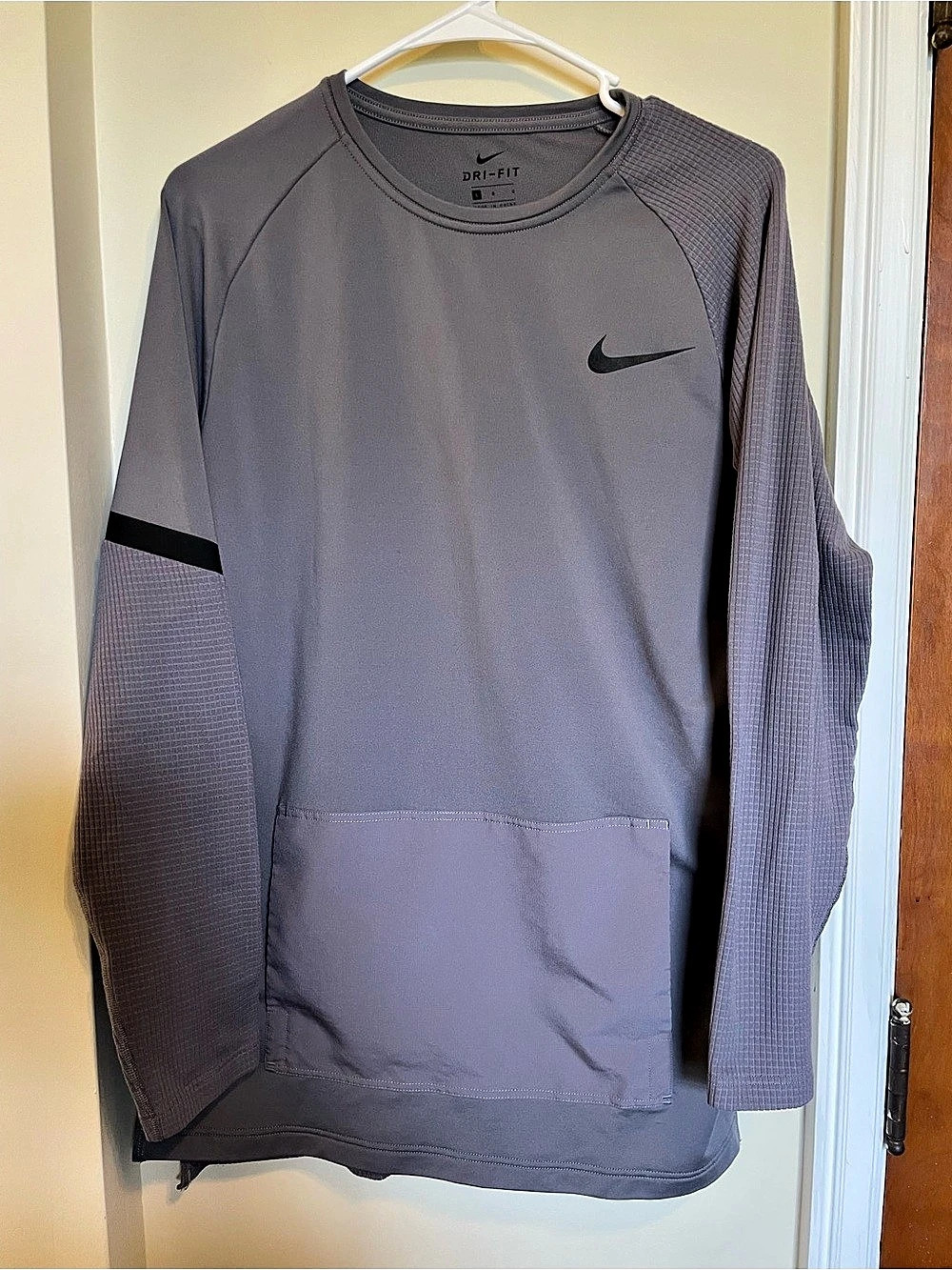 Nike Stride Dri-FIT Waffle Crew Long Sleeve Shirt Gray Large